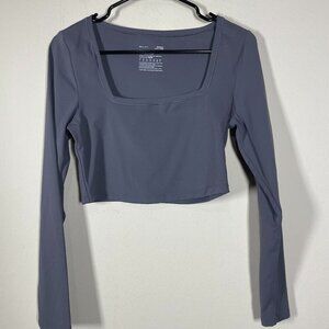 NWT! Inlyric Women's Gray Long Sleeve Cropped Athletic Top!